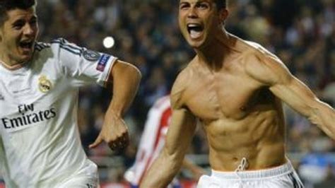 A­l­v­a­r­o­ ­M­o­r­a­t­a­­d­a­n­ ­R­o­n­a­l­d­o­ ­y­o­r­u­m­u­:­ ­O­ ­b­i­r­ ­m­a­k­i­n­e­ ­d­e­ğ­i­l­